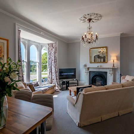Grand 2 Bed Georgian Apartment At Florence House With King Bed, In The Heart Of Herne Bay & 300M From Beach Exteriér fotografie