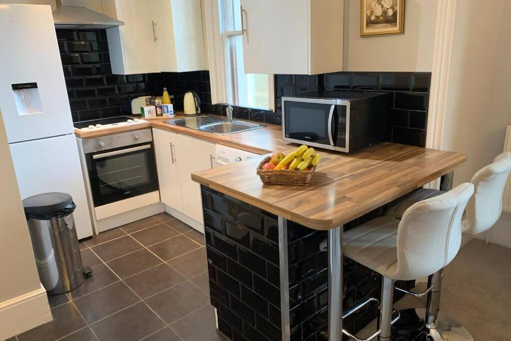Grand 2 Bed Georgian Apartment At Florence House With King Bed, In The Heart Of Herne Bay & 300M From Beach Exteriér fotografie