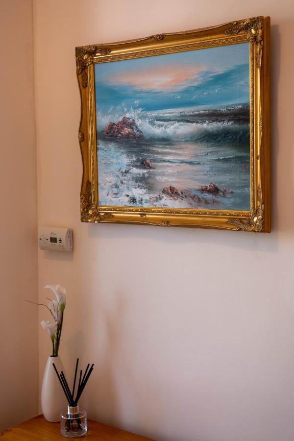 Grand 2 Bed Georgian Apartment At Florence House With King Bed, In The Heart Of Herne Bay & 300M From Beach Exteriér fotografie