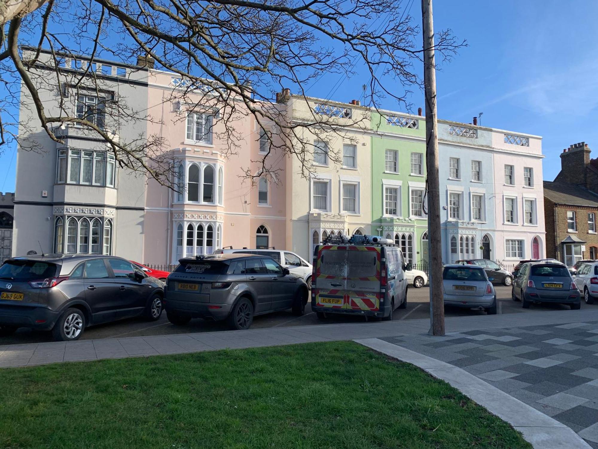 Grand 2 Bed Georgian Apartment At Florence House With King Bed, In The Heart Of Herne Bay & 300M From Beach Exteriér fotografie