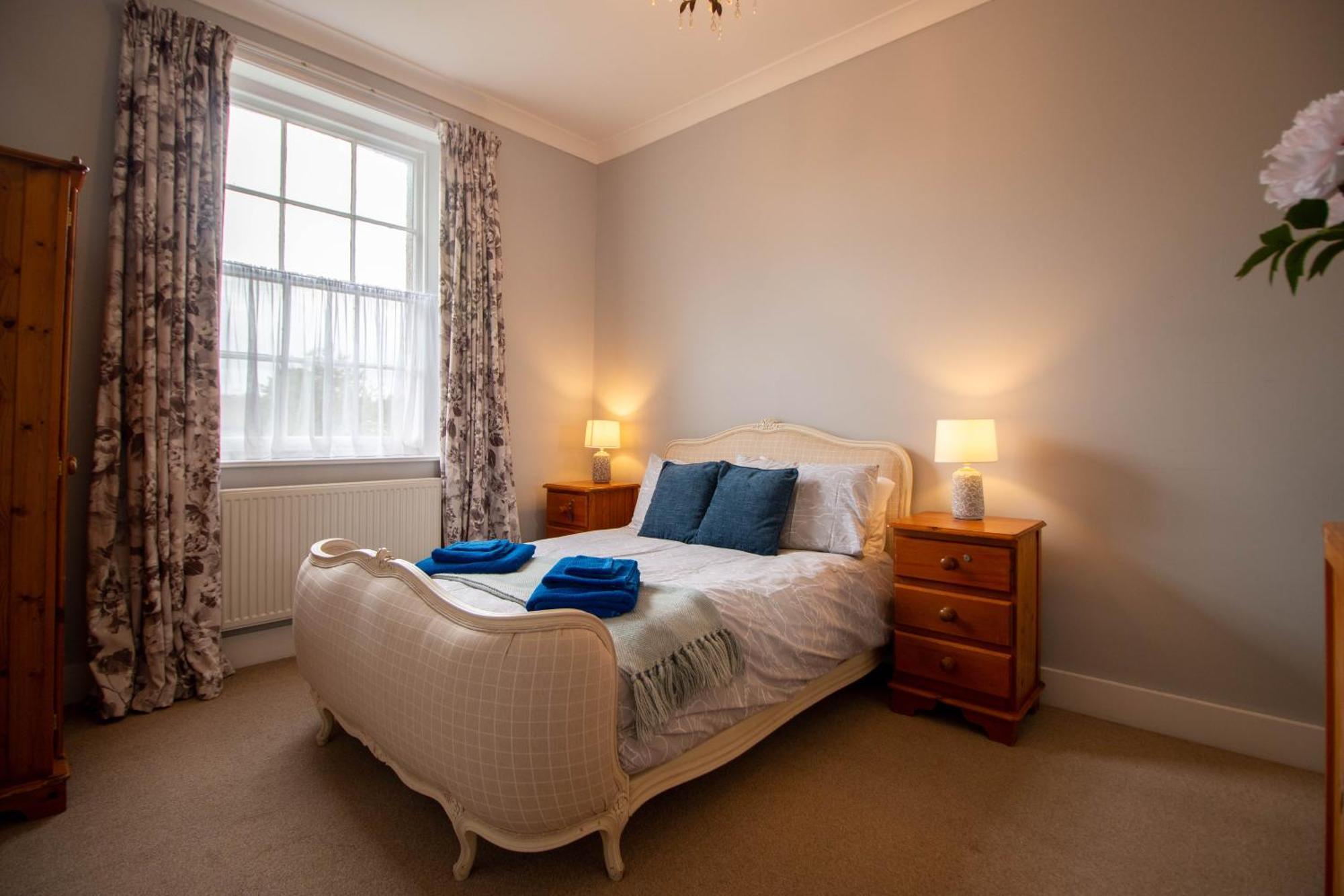 Grand 2 Bed Georgian Apartment At Florence House With King Bed, In The Heart Of Herne Bay & 300M From Beach Exteriér fotografie